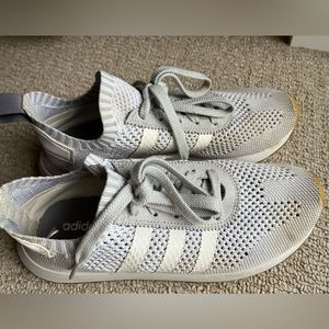 Adidas sneakers. Women US 7.